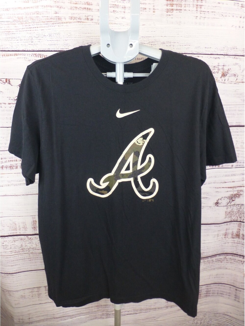 Nike The Nike Tee Men's XL Black Atlanta Braves Camo Logo Short Sleeve T J4A